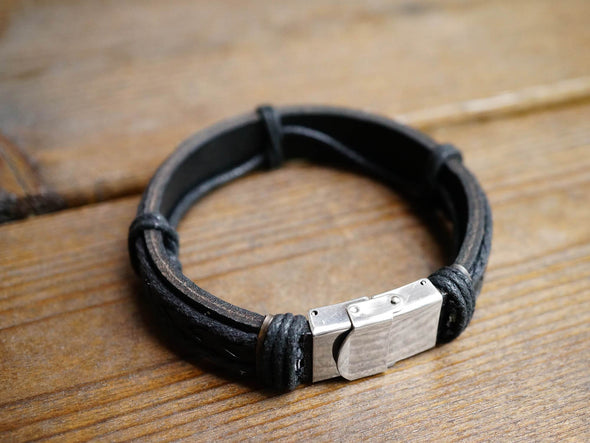 New Dad Gift, Custom Mens Leather Bracelet, Personalized Date Bracelet, Engraved Father's Day Gift